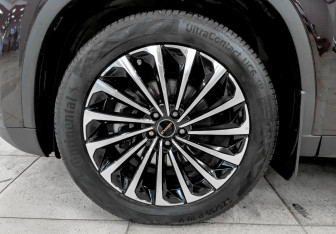 Подержанный автомобиль Exeed TXL 2021 года (18 фото)