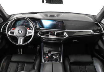 Подержанный автомобиль BMW X5 M 2021 года (10 фото)