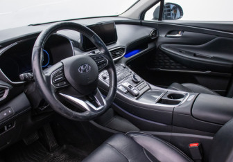 Подержанный автомобиль Hyundai Santa Fe 2021 года (9 фото)