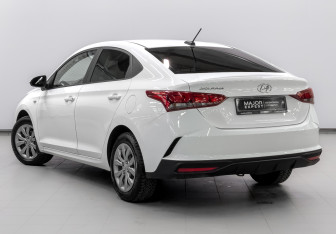 Подержанный автомобиль Hyundai Solaris Sedan 2021 года (7 фото)