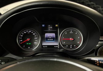 Подержанный автомобиль Mercedes-Benz GLC Coupe 2018 года (11 фото)