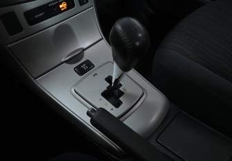 Подержанный автомобиль Toyota Corolla Sedan 2008 года (12 фото)