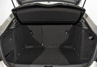 Подержанный автомобиль Skoda Octavia Liftback 2019 года (10 фото)