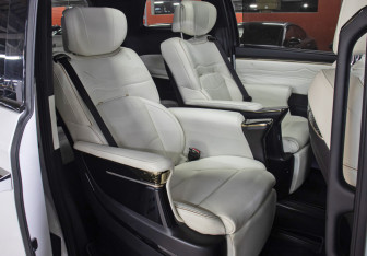 Подержанный автомобиль GAC M8 2024 года (12 фото)