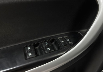 Подержанный автомобиль Changan CS35 2016 года (20 фото)