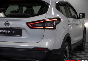 Подержанный автомобиль Nissan Qashqai 2021 года (22 фото)