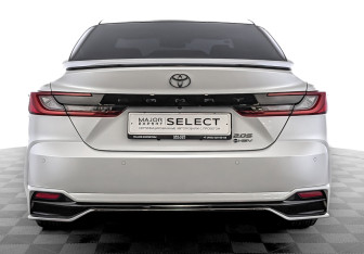 Подержанный автомобиль Toyota Camry Sedan 2024 года (6 фото)