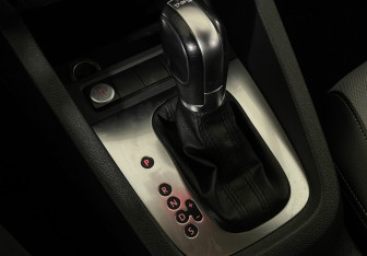 Подержанный автомобиль Volkswagen Jetta Sedan 2013 года (15 фото)