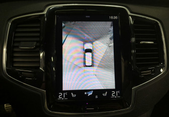 Подержанный автомобиль Volvo XC90 2016 года (25 фото)