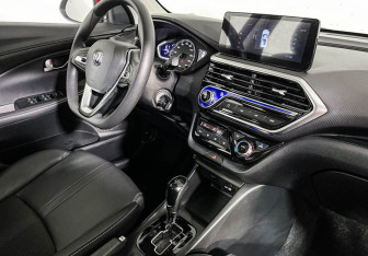 Подержанный автомобиль Changan Alsvin 2023 года (9 фото)