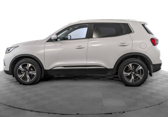 Подержанный автомобиль Chery Tiggo 4 Pro 2024 года (8 фото)