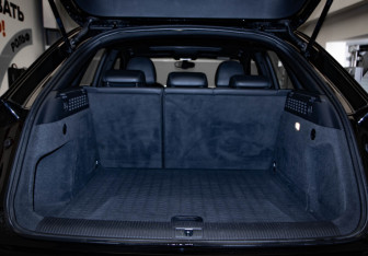 Подержанный автомобиль Audi Q3 2012 года (30 фото)