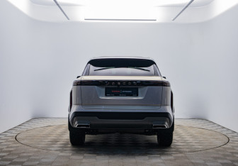 Подержанный автомобиль Jaecoo J7 2024 года (6 фото)