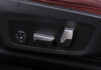 Подержанный автомобиль BMW X3 2021 года (19 фото)
