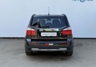 Подержанный автомобиль Chevrolet Orlando 2012 года (6 фото)