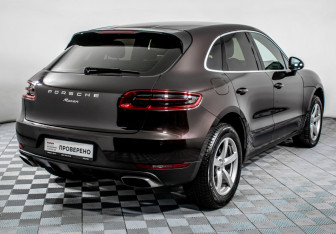 Подержанный автомобиль Porsche Macan 2017 года (5 фото)