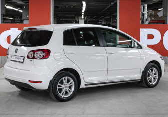Подержанный автомобиль Volkswagen Golf Plus 2012 года (5 фото)