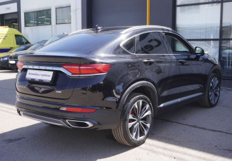 Подержанный автомобиль Geely Tugella 2022 года (5 фото)