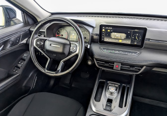 Подержанный автомобиль Haval Jolion 2022 года (27 фото)