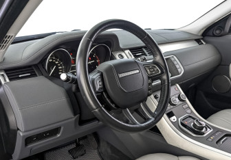 Подержанный автомобиль Land Rover Range Rover Evoque 2018 года (15 фото)