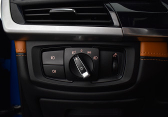 Подержанный автомобиль BMW X5 M 2015 года (17 фото)