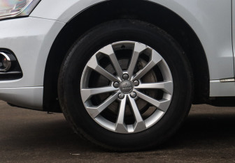 Подержанный автомобиль Audi Q5 2014 года (21 фото)