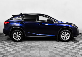 Подержанный автомобиль Lexus RX 2017 года (4 фото)