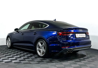 Подержанный автомобиль Audi A5 Liftback 2018 года (7 фото)