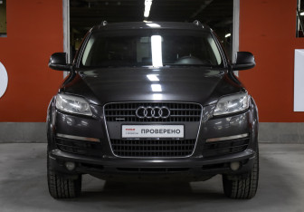 Подержанный автомобиль Audi Q7 2007 года (2 фото)