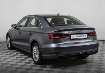 Подержанный автомобиль Audi A3 Sedan 2017 года (7 фото)