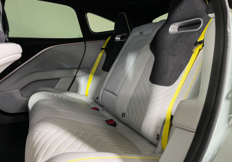 Подержанный автомобиль Avatr 11 2023 года (10 фото)