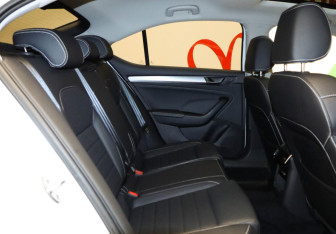 Подержанный автомобиль Skoda Superb Liftback 2024 года (20 фото)