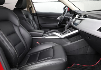 Подержанный автомобиль Geely Atlas 2019 года (9 фото)