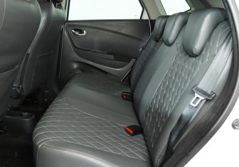 Подержанный автомобиль Renault Kaptur 2017 года (10 фото)