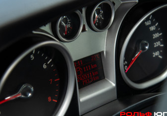 Подержанный автомобиль Ford Focus Sedan 2008 года (9 фото)