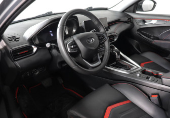 Подержанный автомобиль Kaiyi E5 2023 года (9 фото)