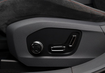 Подержанный автомобиль Zeekr 001 2023 года (23 фото)