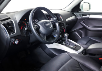 Подержанный автомобиль Audi Q5 2015 года (15 фото)