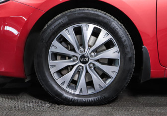 Подержанный автомобиль Kia Ceed Wagon 2018 года (7 фото)