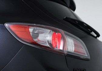 Подержанный автомобиль Mazda 3 Hatchback 2009 года (19 фото)