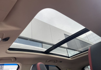 Подержанный автомобиль FAW Bestune T77 2022 года (19 фото)