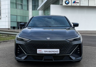 Подержанный автомобиль Changan UNI-V 2024 года (2 фото)