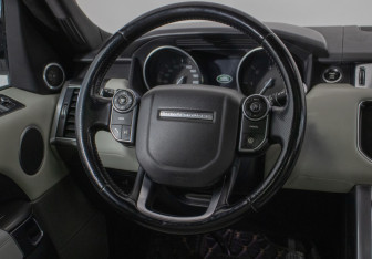 Подержанный автомобиль Land Rover Range Rover Sport 2013 года (14 фото)