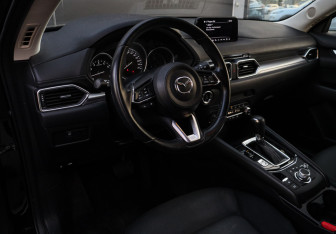 Подержанный автомобиль Mazda CX-5 2019 года (12 фото)