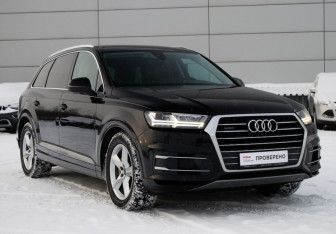 Подержанный автомобиль Audi Q7 2016 года (3 фото)