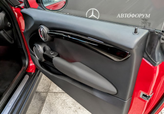 Подержанный автомобиль MINI Hatch 2020 года (23 фото)