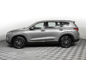 Подержанный автомобиль Hyundai Santa Fe 2020 года (3 фото)