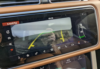 Подержанный автомобиль Land Rover Range Rover 2019 года (1 фото)