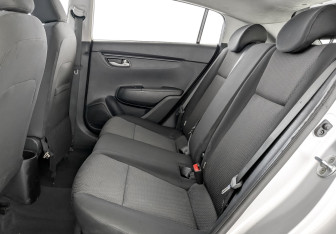 Подержанный автомобиль Kia Rio Hatchback 2021 года (12 фото)