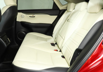 Подержанный автомобиль Lexus NX 2021 года (10 фото)